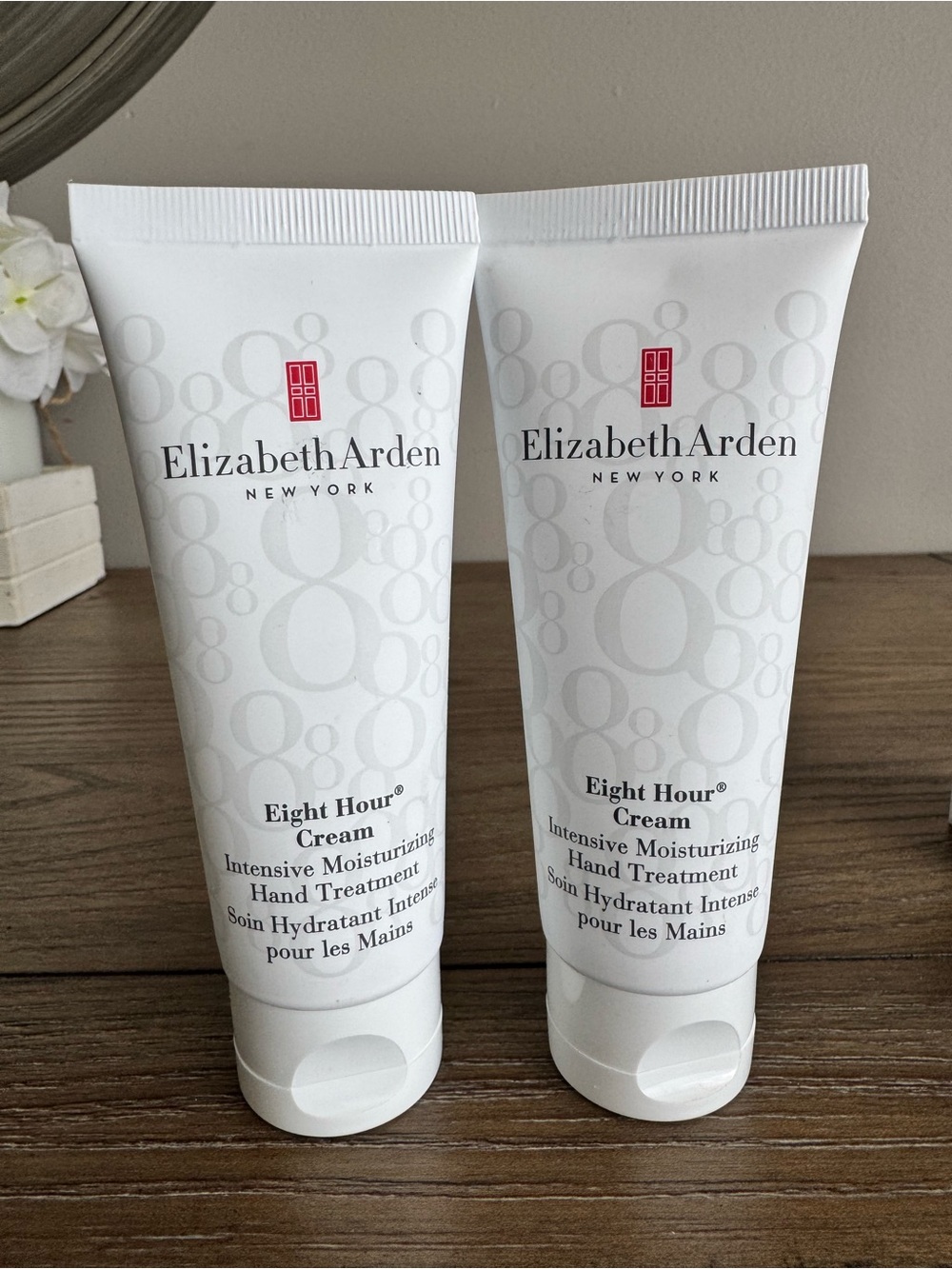 Elizabeth Arden Eight Hour Cream Intensive Moisturizing Hand Treatment - White